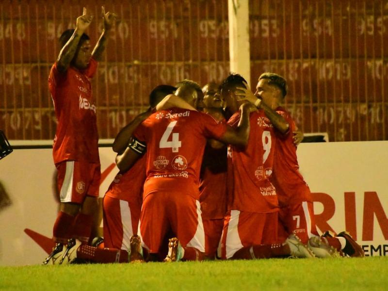 União vence Academia no Luthero Lopes
