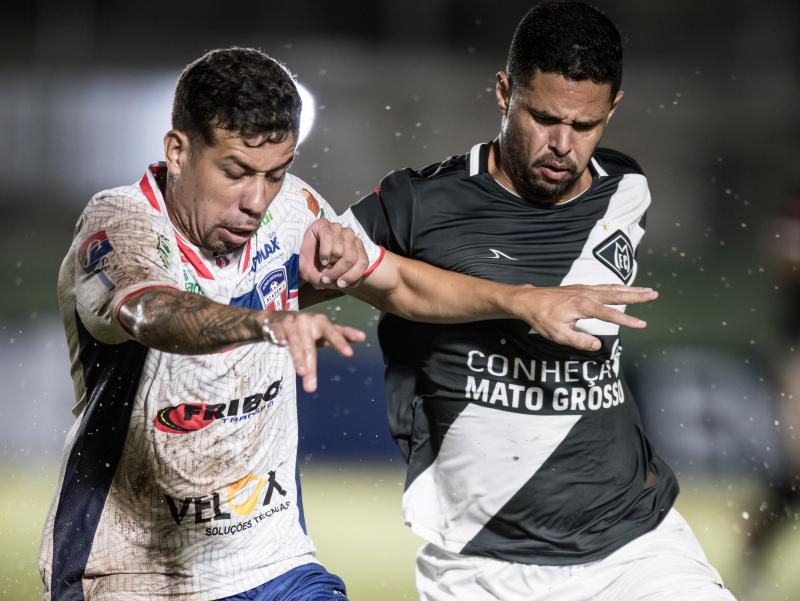 Mixto vence Academia no Dutrinha 