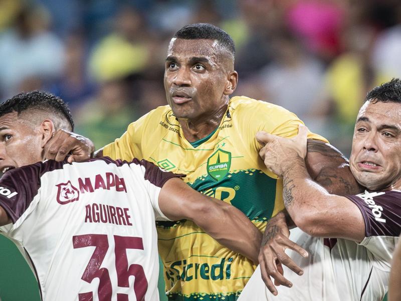 Cuiabá empata com Lanús na Arena
