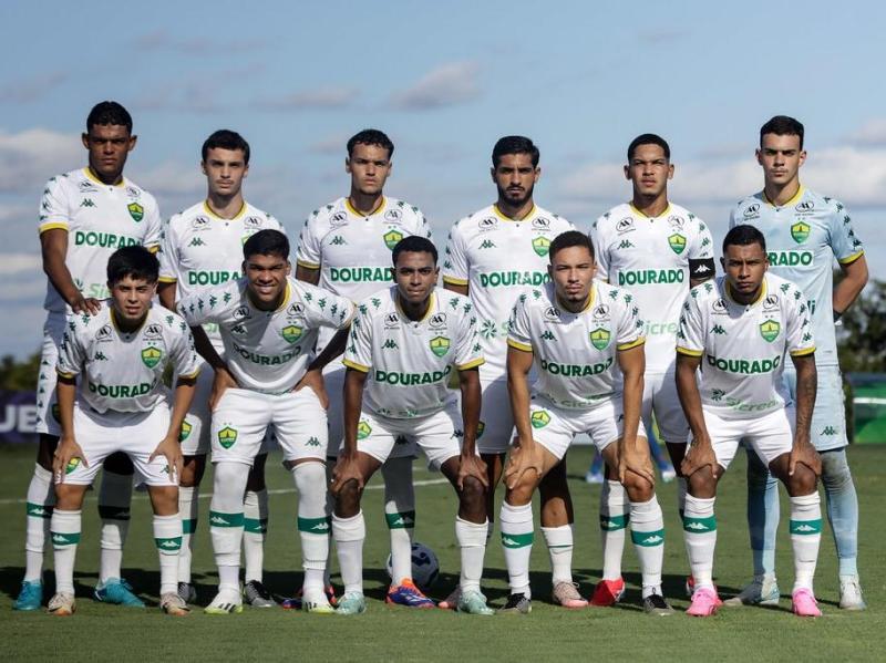 Cuiabá enfrenta Fortaleza
