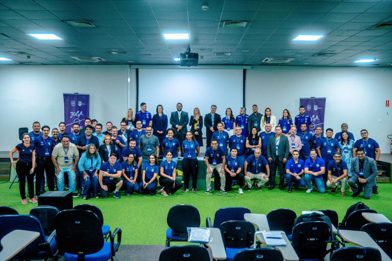 Seminário “Joga, Mina!” reúne agentes do futebol feminino e debate desenvolvimento da modalidade em Mato Grosso